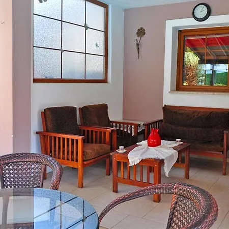 Villa Primrose